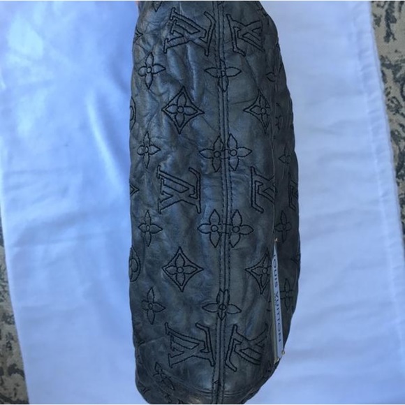 Authentic Louis Vuitton Handbag - Picture 5 of 8